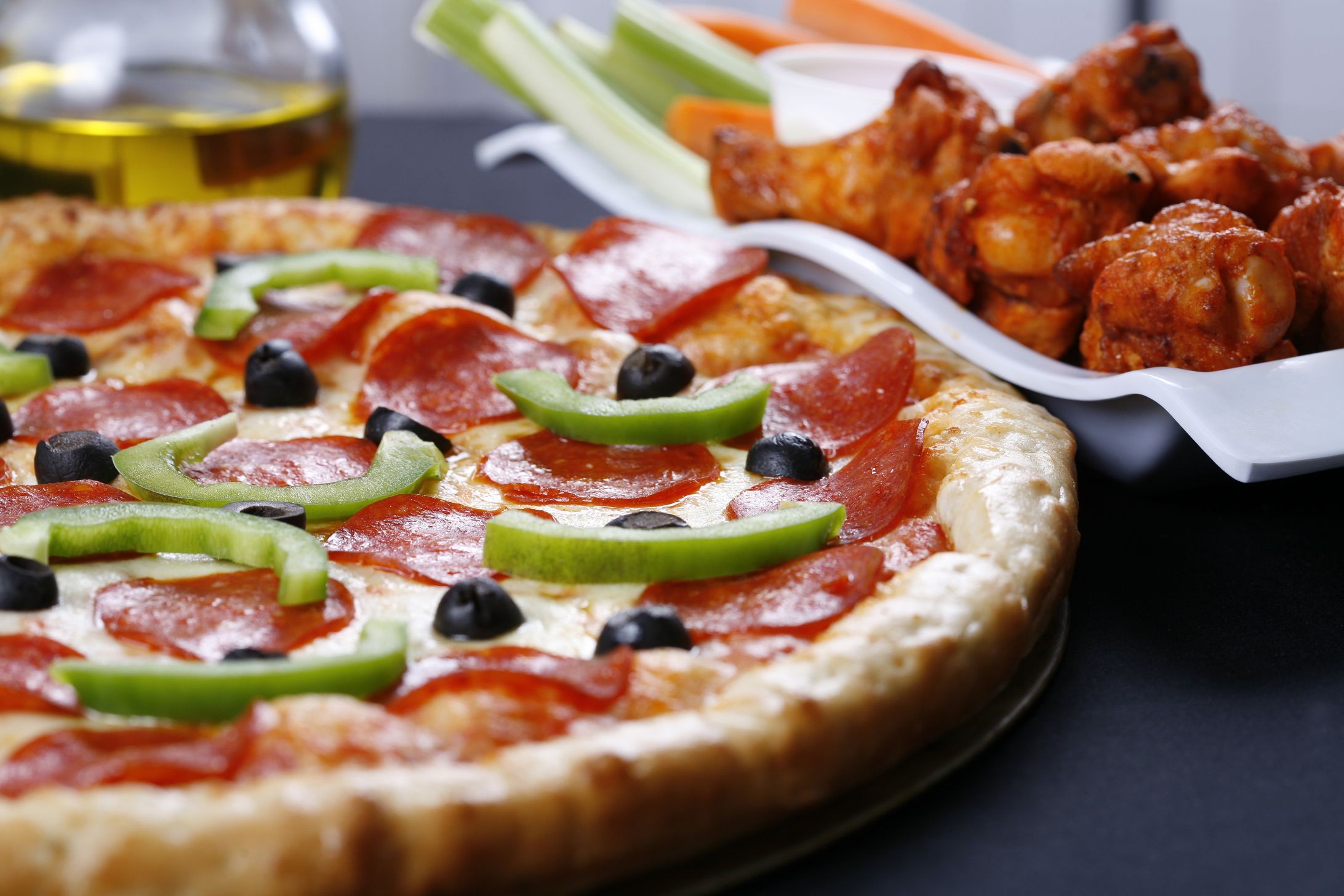 Louis Pizza Express | Orleans | Ottawa | Order On The Go